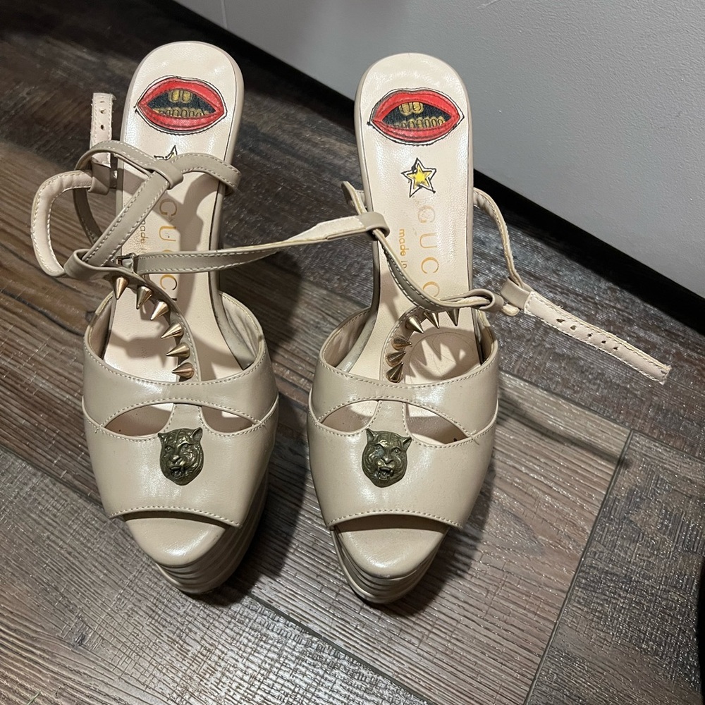 Angel wedge platform heels